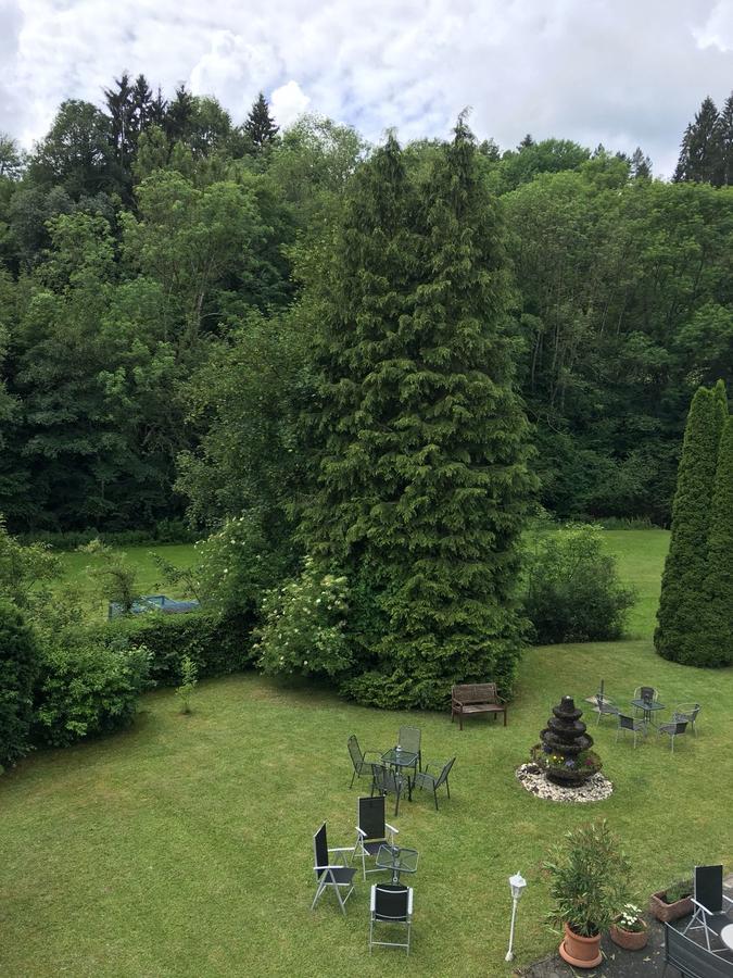 Auszeit Am Eifelsteig Hotel Daun Bagian luar foto